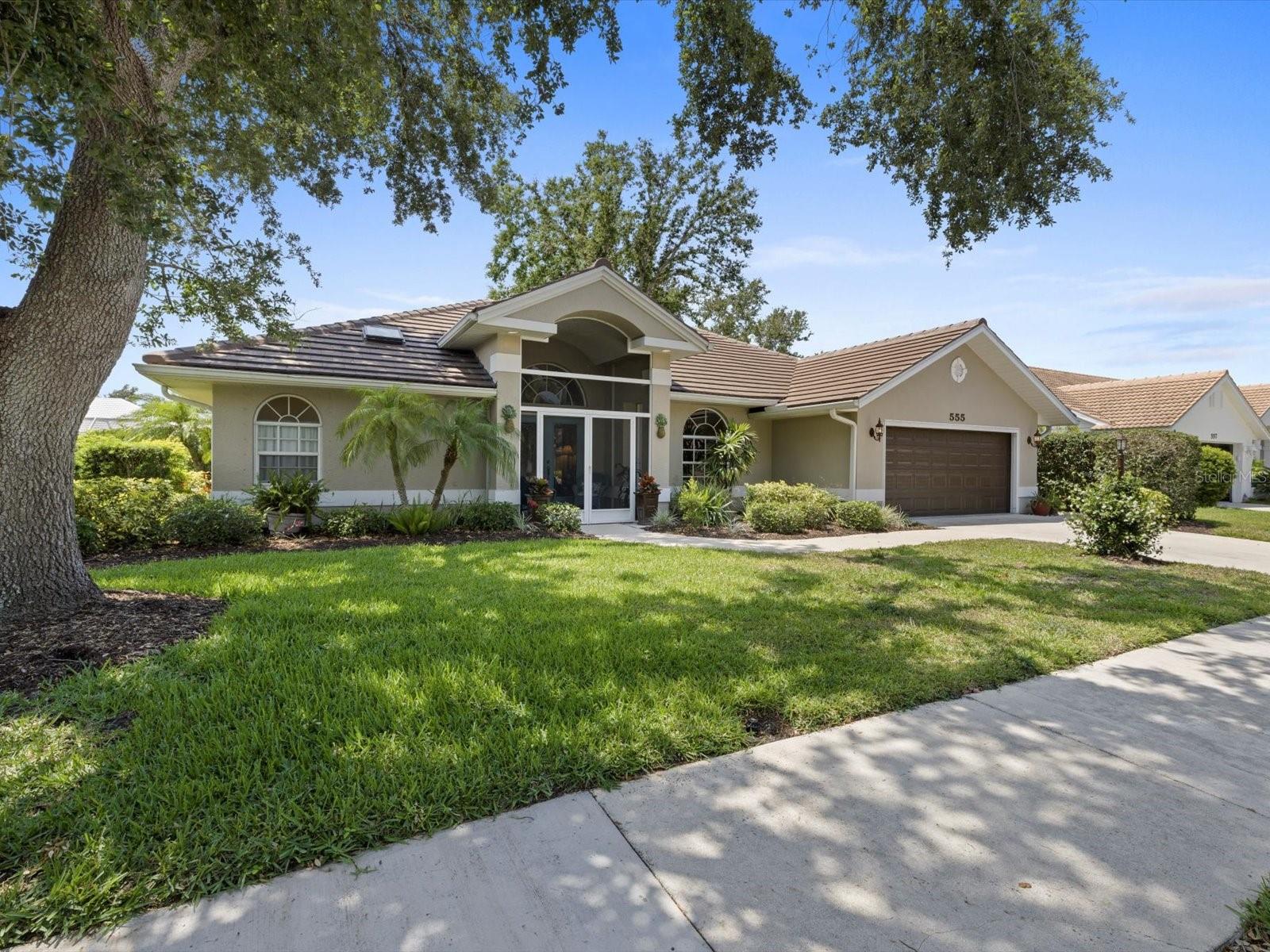 555 PARK ESTATES SQUARE