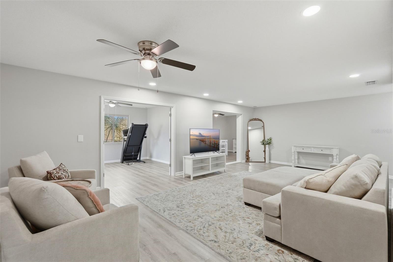 HARBOR LAKE ESTATES 2ND ADD - Residential