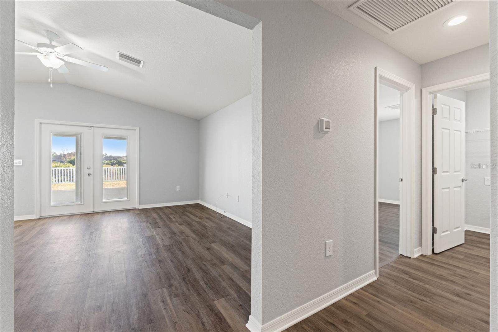 CHAPEL CRK A E U-X PH 01A - Residential