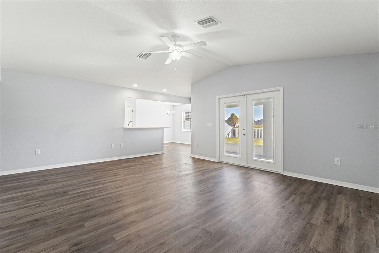 CHAPEL CRK A E U-X PH 01A - Residential