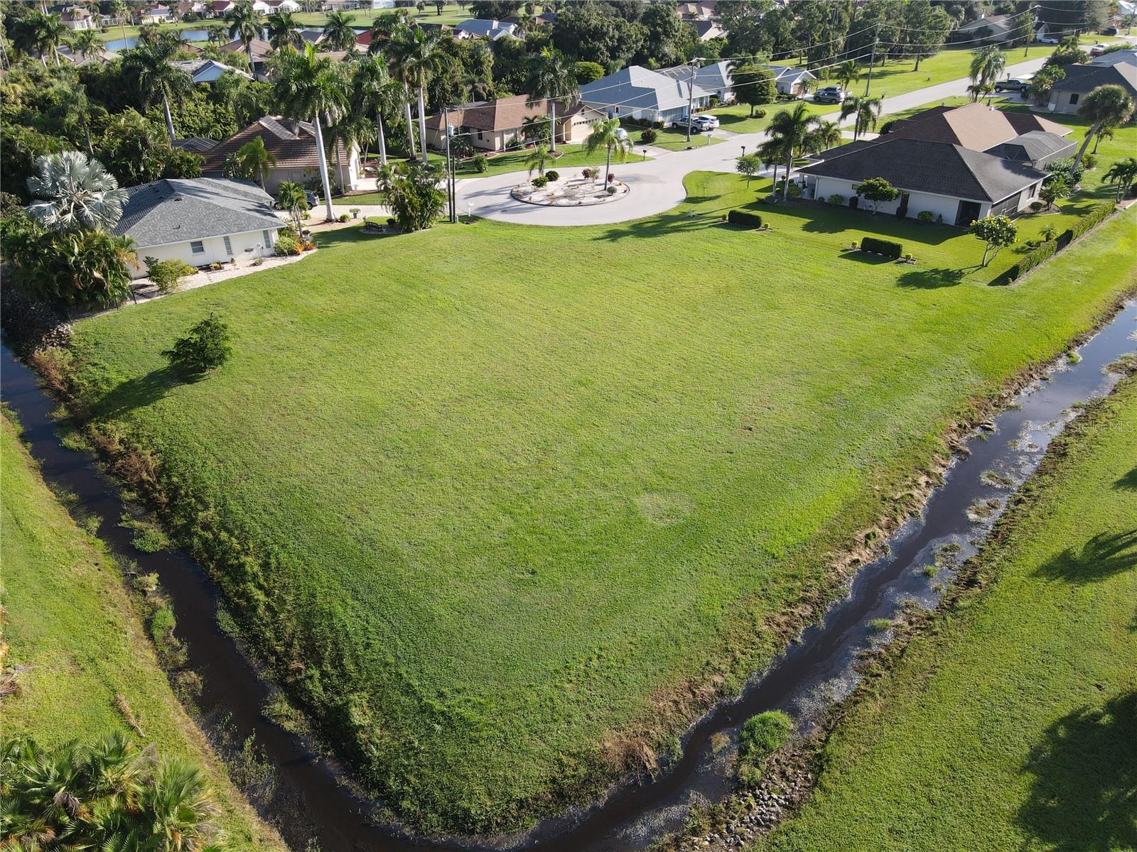 739 TRUMPET TREE, PUNTA GORDA, FL, 33955 4 739 TRUMPET TREE