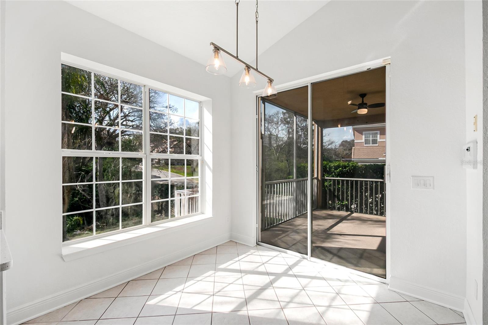 PHILLIPS BAY CONDO PH 02 OR 5723/2465 - Residential