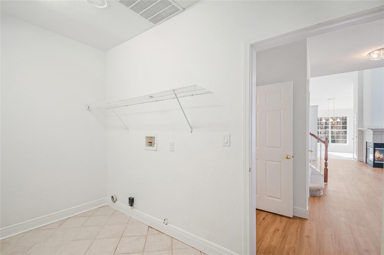 PHILLIPS BAY CONDO PH 02 OR 5723/2465 - Residential