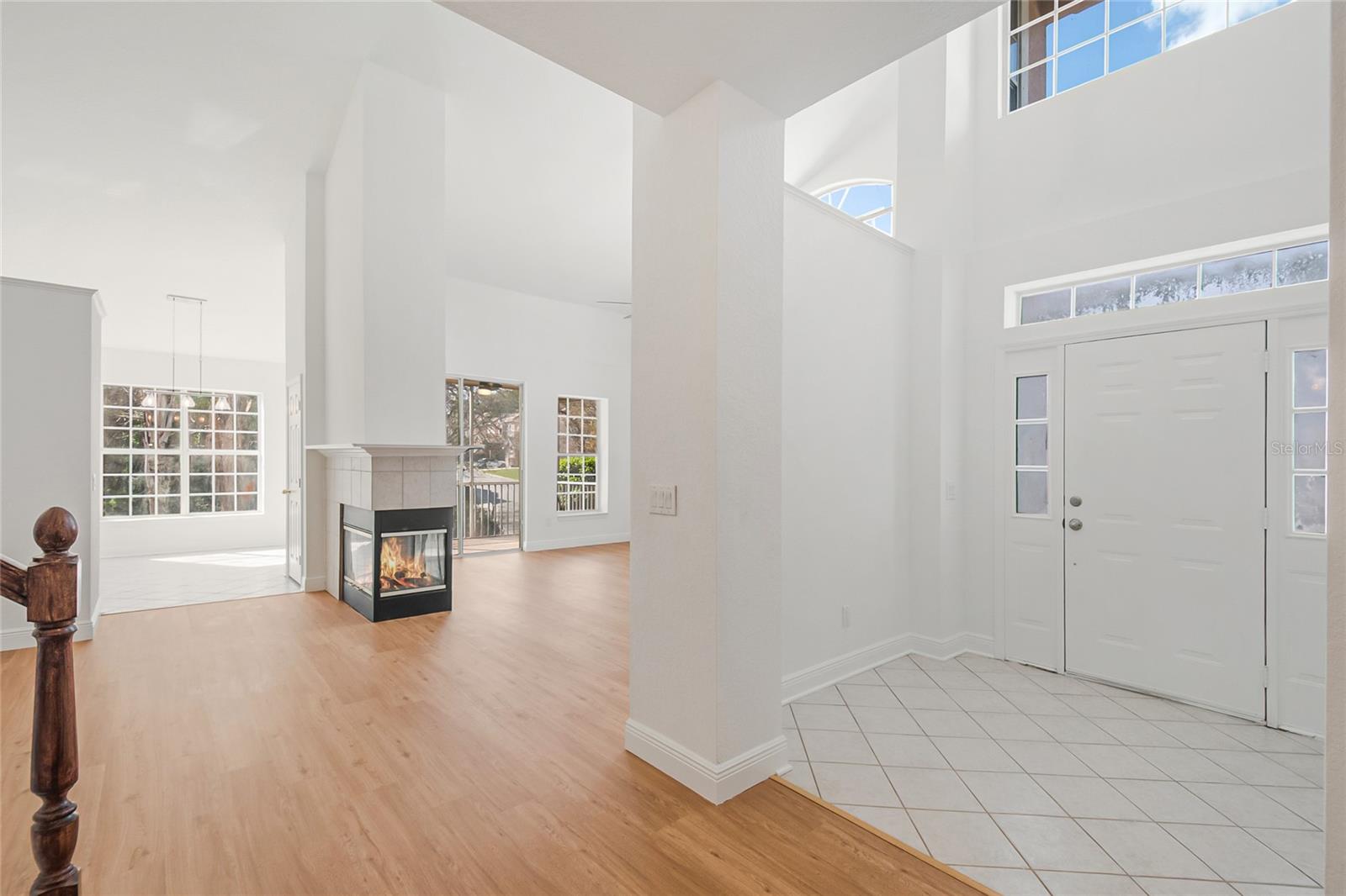 PHILLIPS BAY CONDO PH 02 OR 5723/2465 - Residential