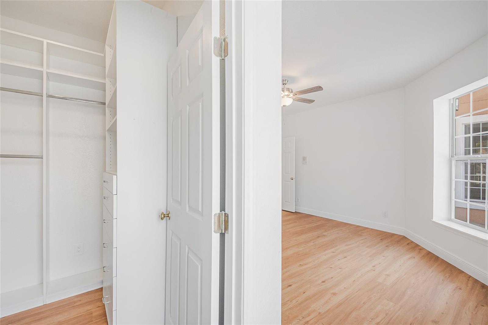 PHILLIPS BAY CONDO PH 02 OR 5723/2465 - Residential