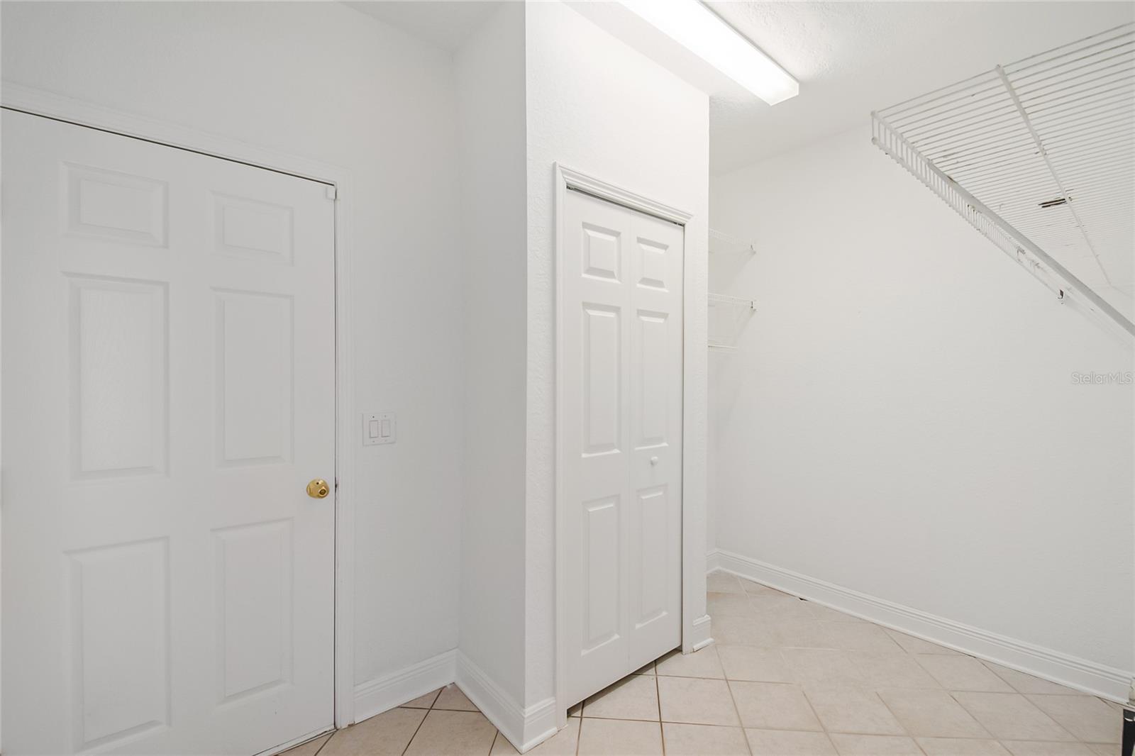 PHILLIPS BAY CONDO PH 02 OR 5723/2465 - Residential