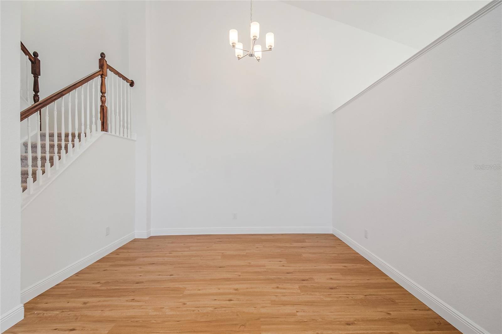 PHILLIPS BAY CONDO PH 02 OR 5723/2465 - Residential