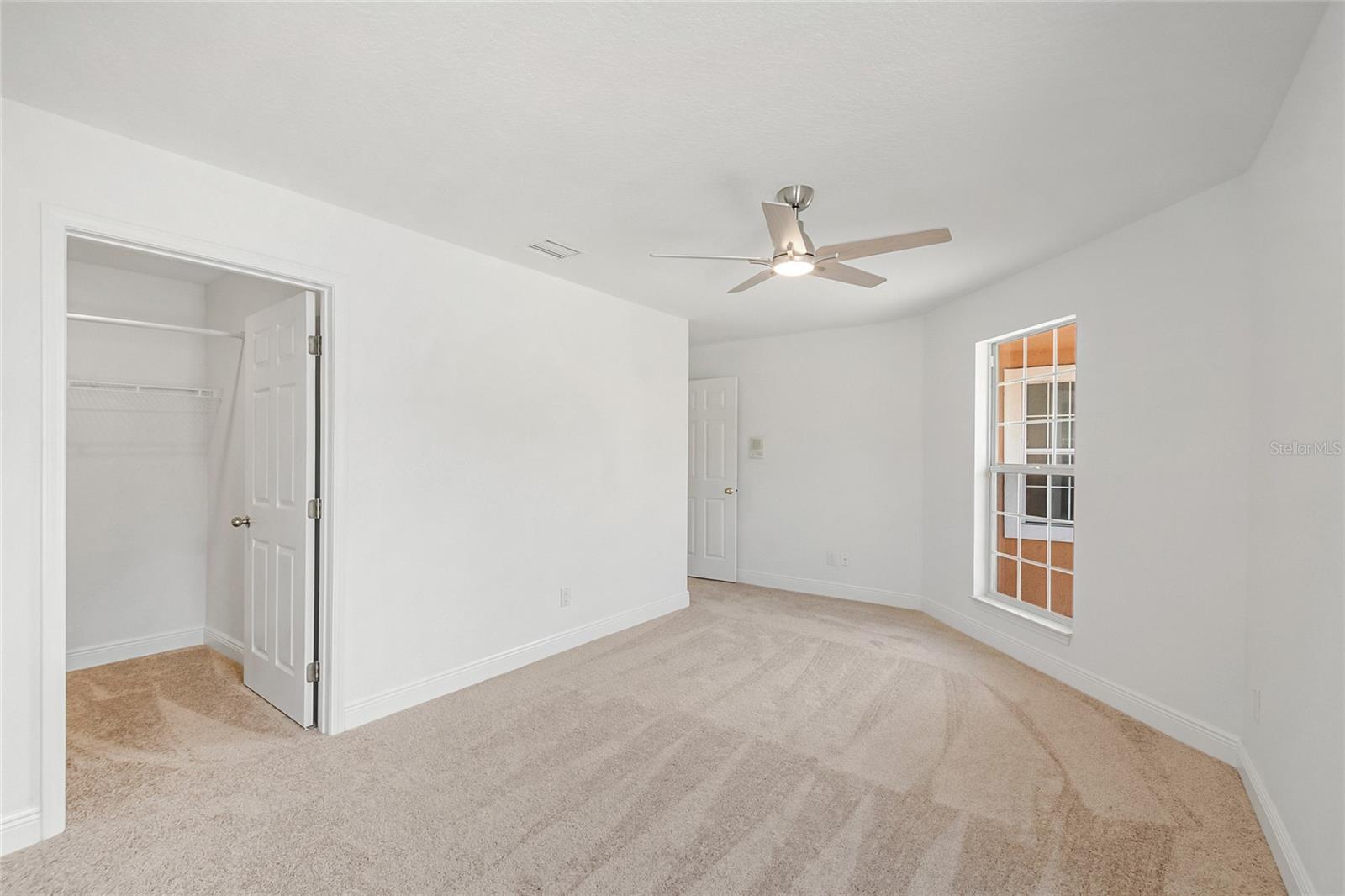 PHILLIPS BAY CONDO PH 02 OR 5723/2465 - Residential