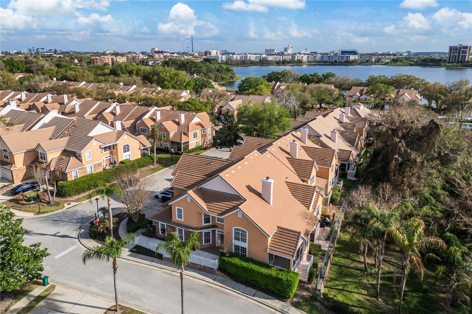 PHILLIPS BAY CONDO PH 02 OR 5723/2465 - Residential