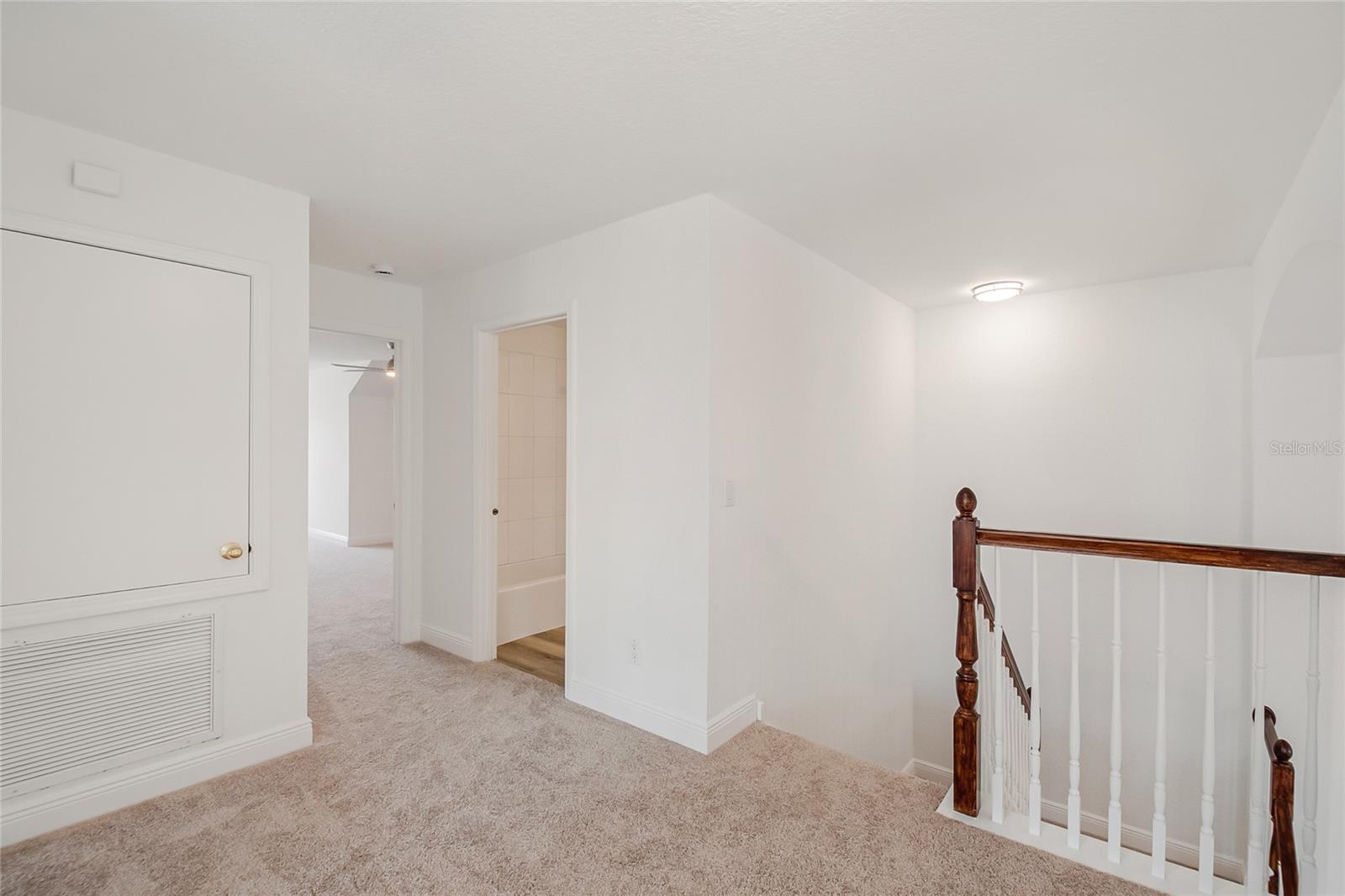 PHILLIPS BAY CONDO PH 02 OR 5723/2465 - Residential