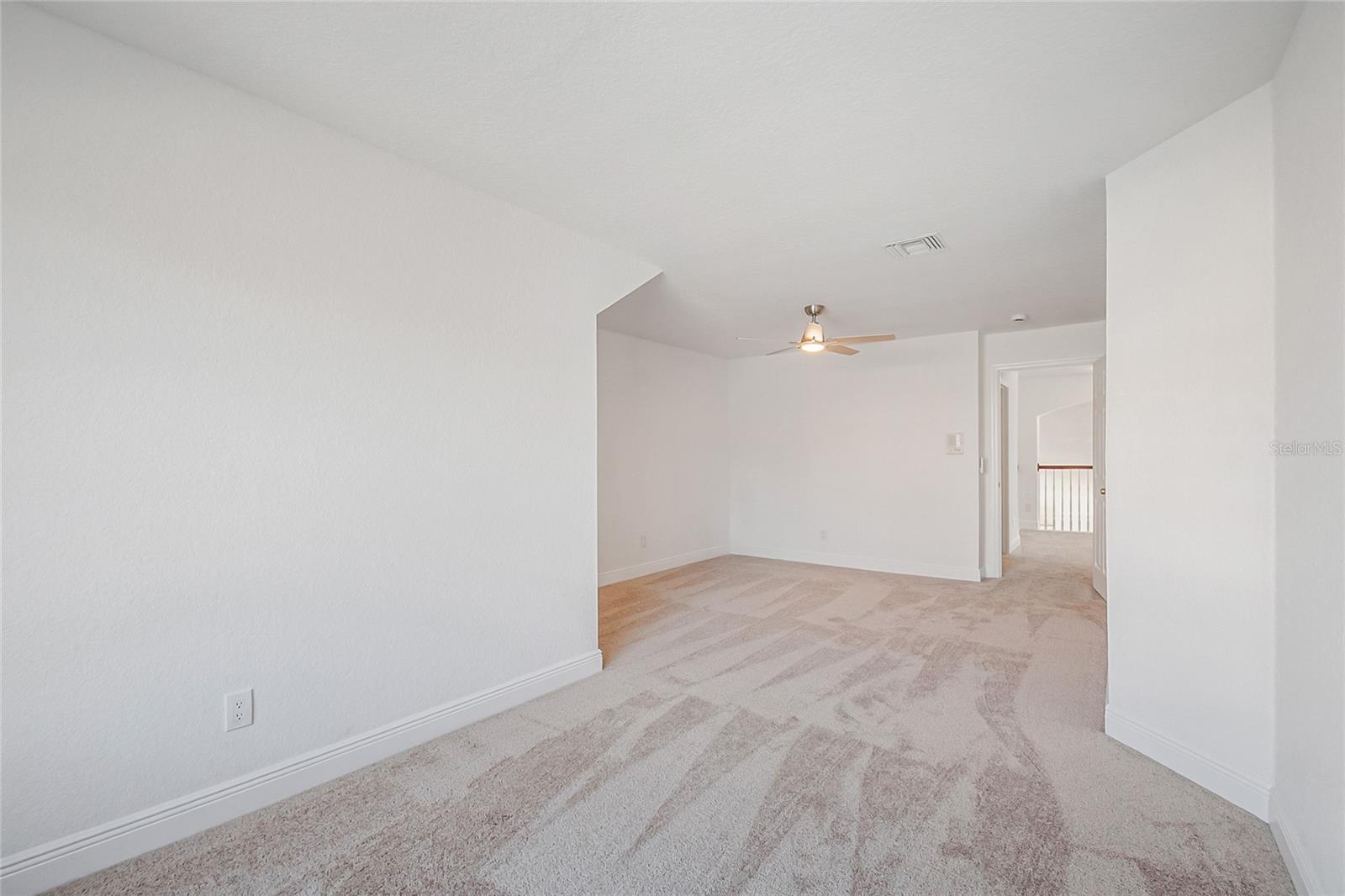 PHILLIPS BAY CONDO PH 02 OR 5723/2465 - Residential