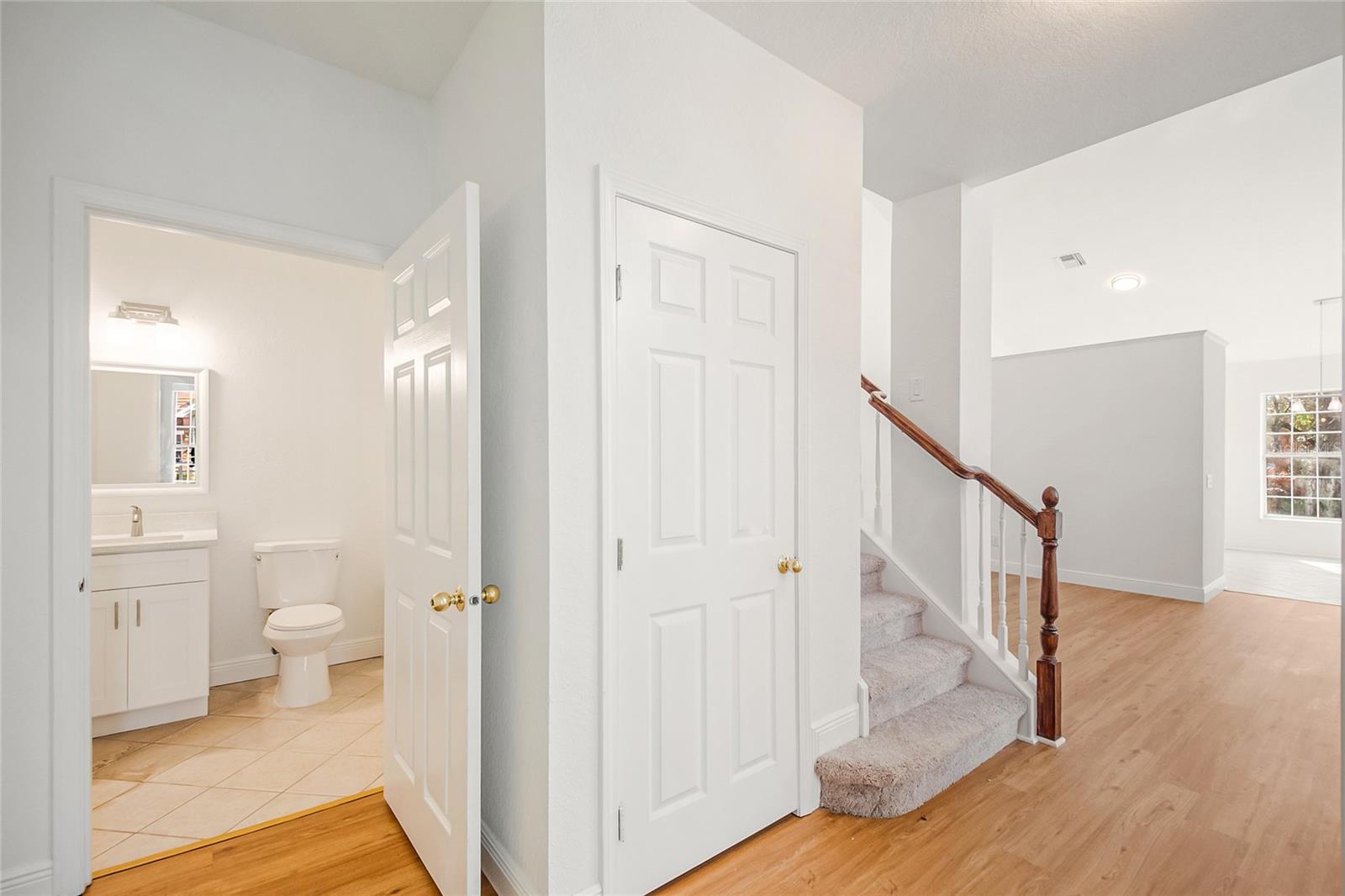 PHILLIPS BAY CONDO PH 02 OR 5723/2465 - Residential