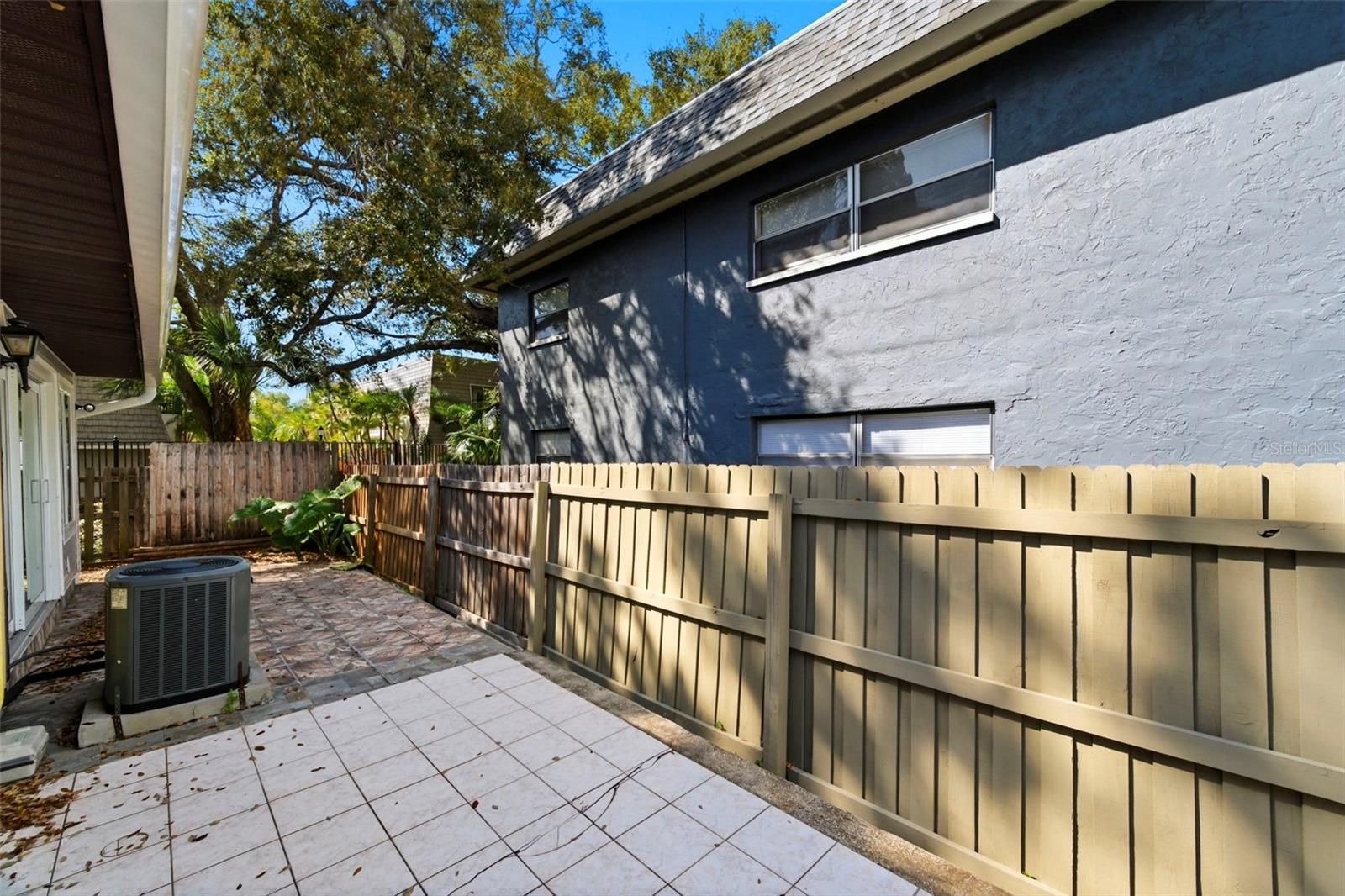 LOCH LOMOND ESTATES CONDO - Residential