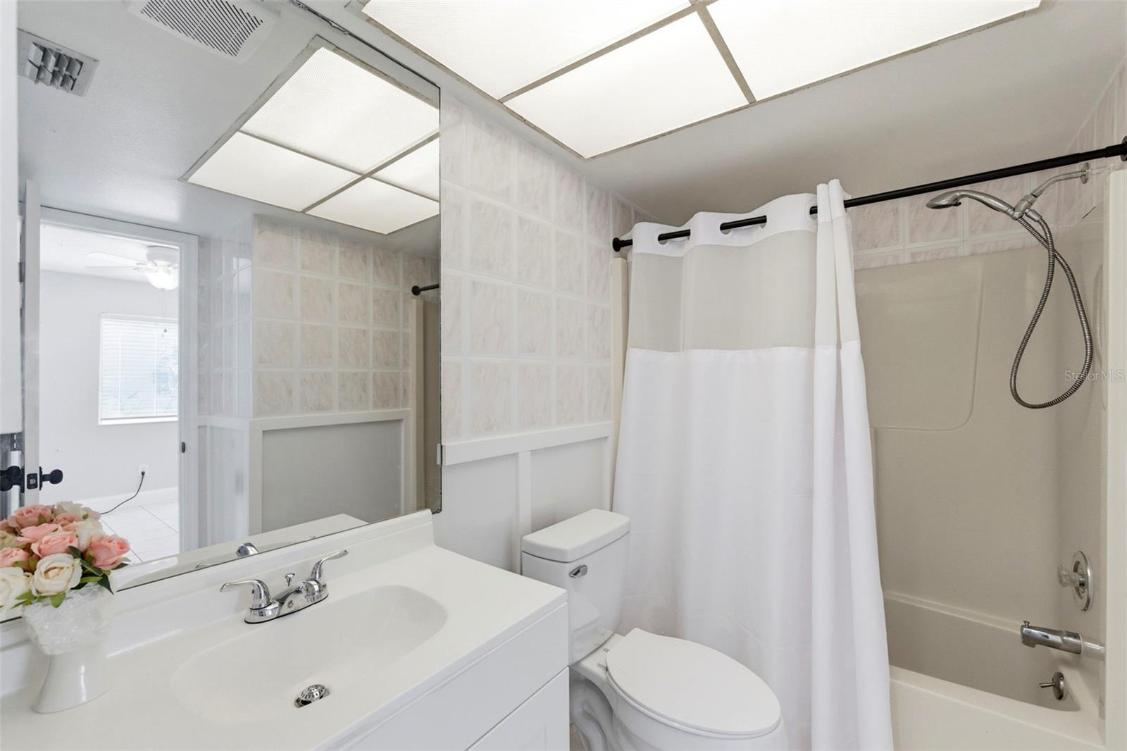 LOCH LOMOND ESTATES CONDO - Residential