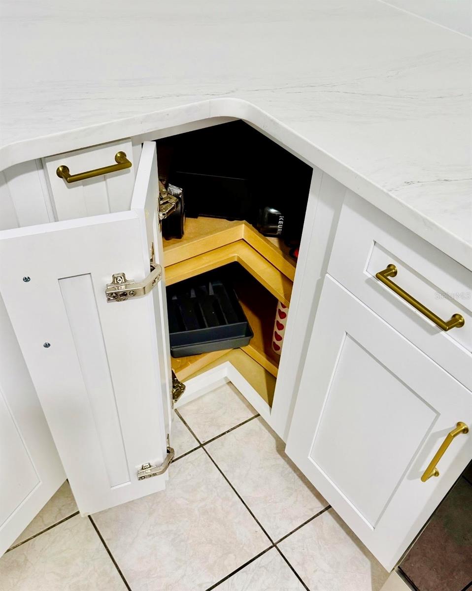 LOCH LOMOND ESTATES CONDO - Residential