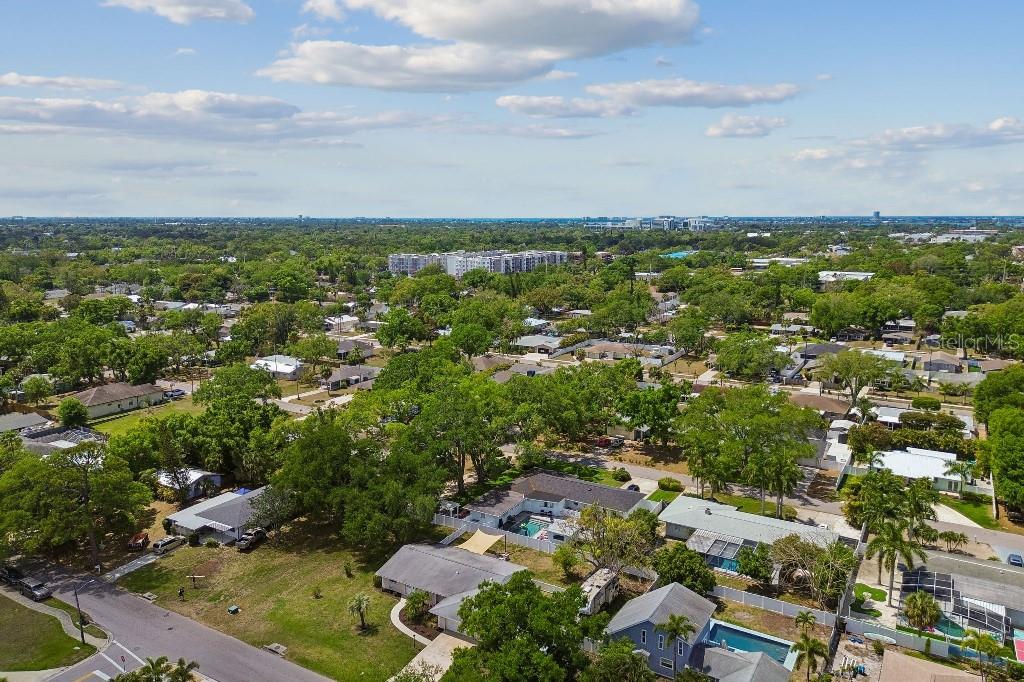 ROBIN HOOD WOODS - Residential