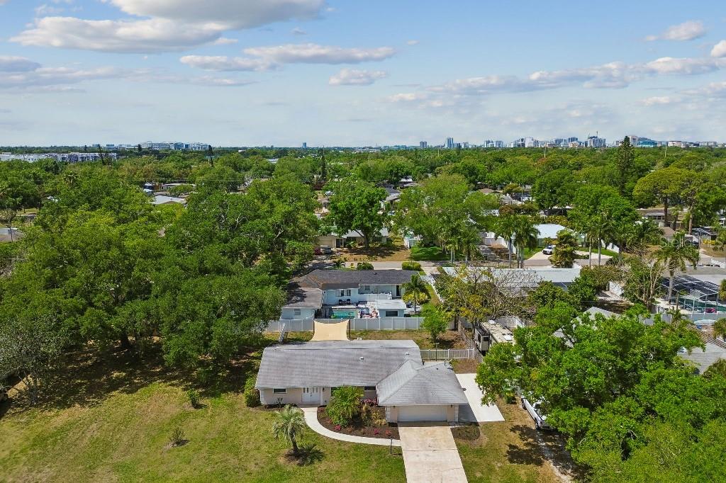 ROBIN HOOD WOODS - Residential