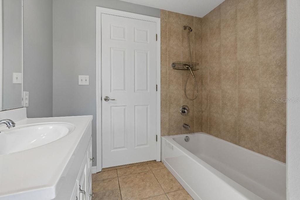 ROBIN HOOD WOODS - Residential