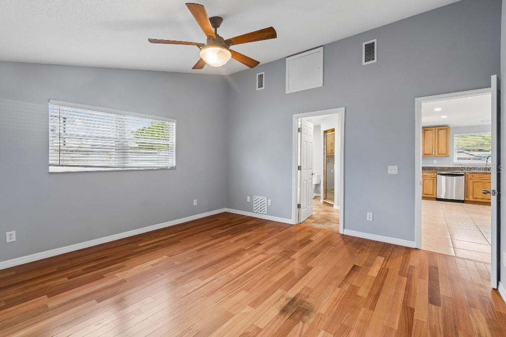 ROBIN HOOD WOODS - Residential