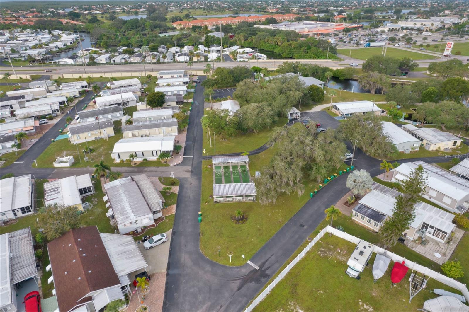 RIVER HAVEN MOB HME PARK - Residential