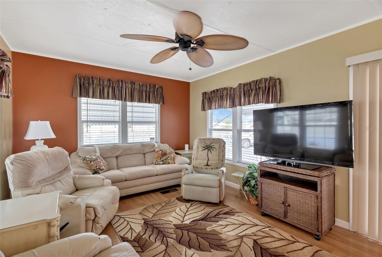 RIVER HAVEN MOB HME PARK - Residential