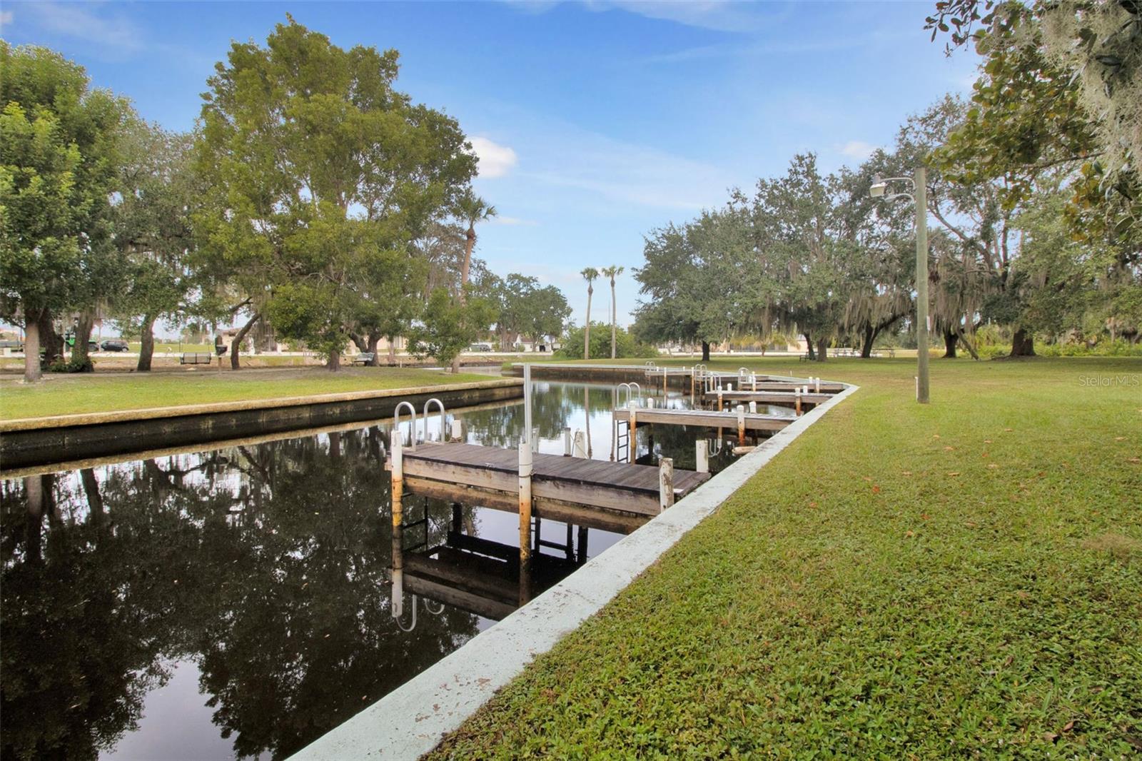 RIVER HAVEN MOB HME PARK - Residential