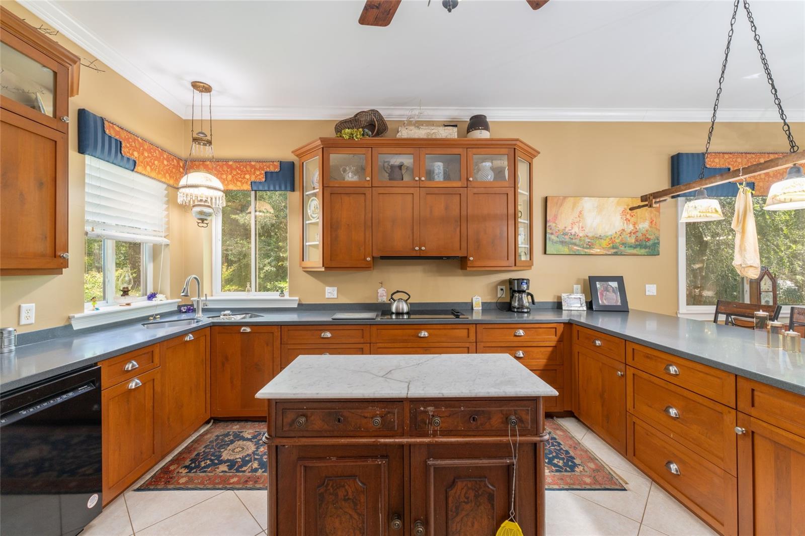 UNINCORPORATED - Commercial Sale