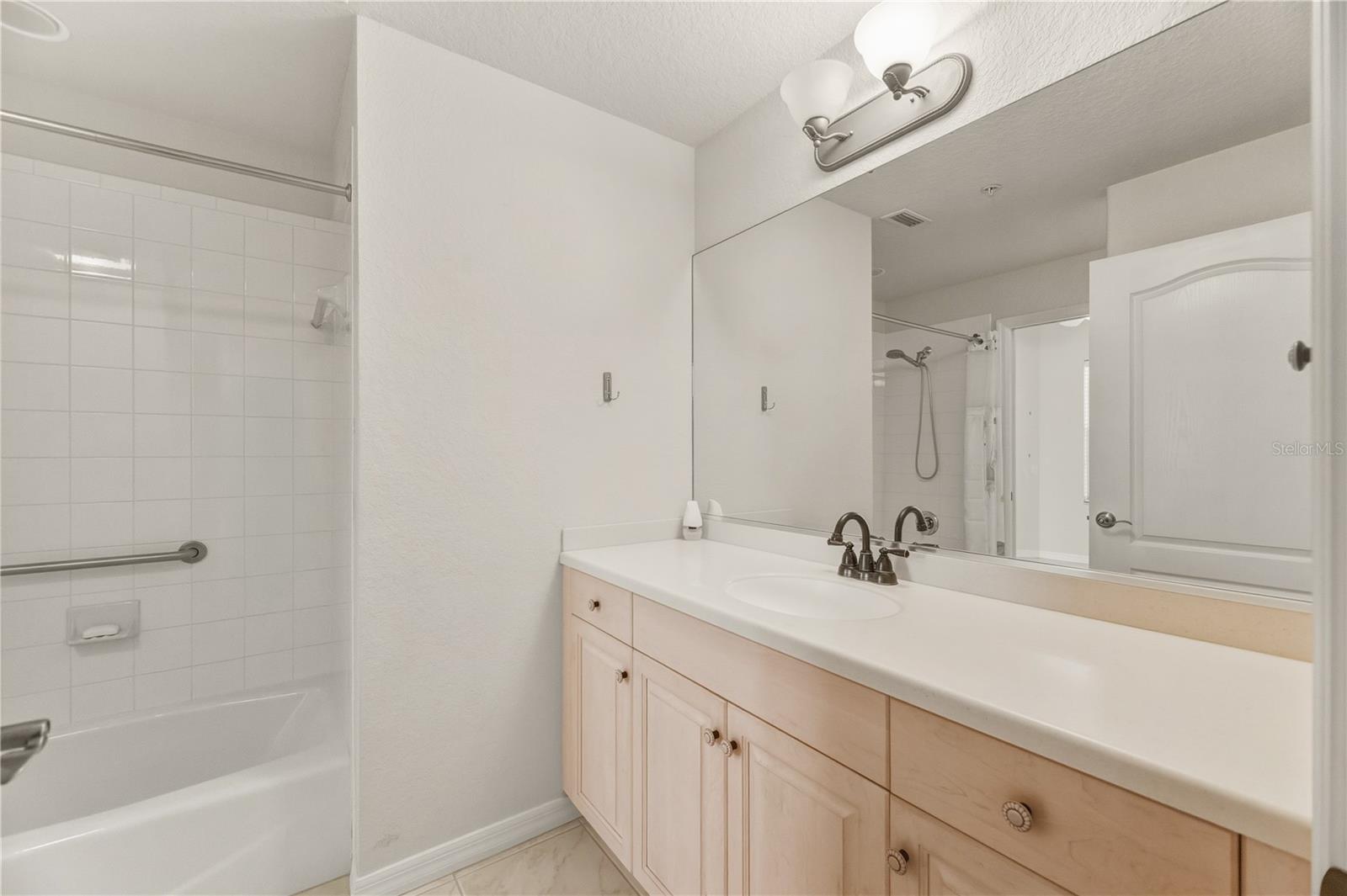 SAN LINO - Residential Lease