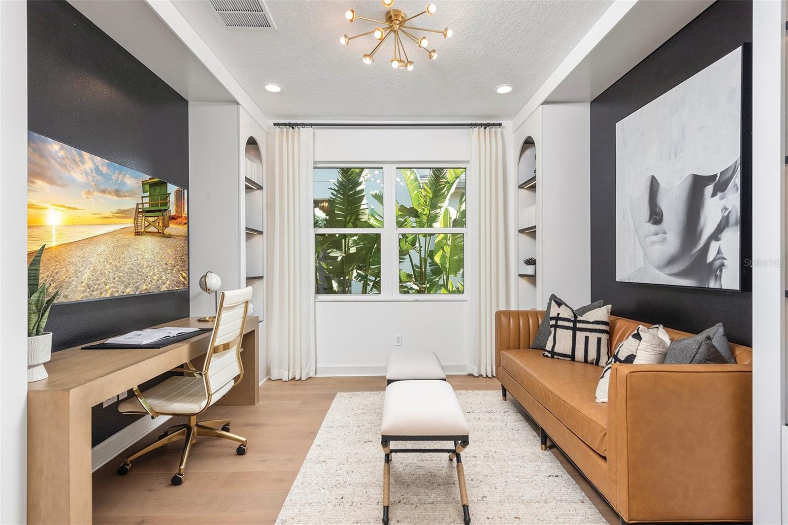 VALENCIA RIDGE - Residential