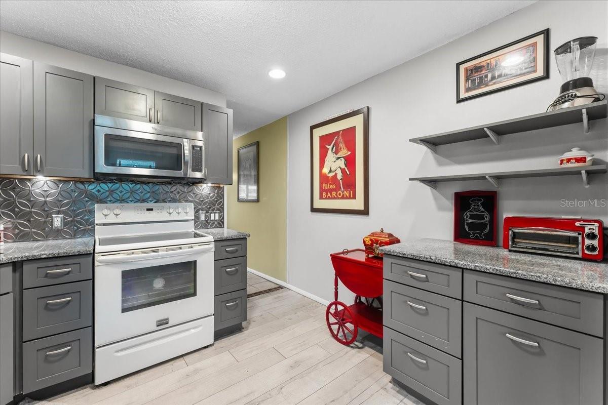 ON TOP OF THE WORLD - Residential