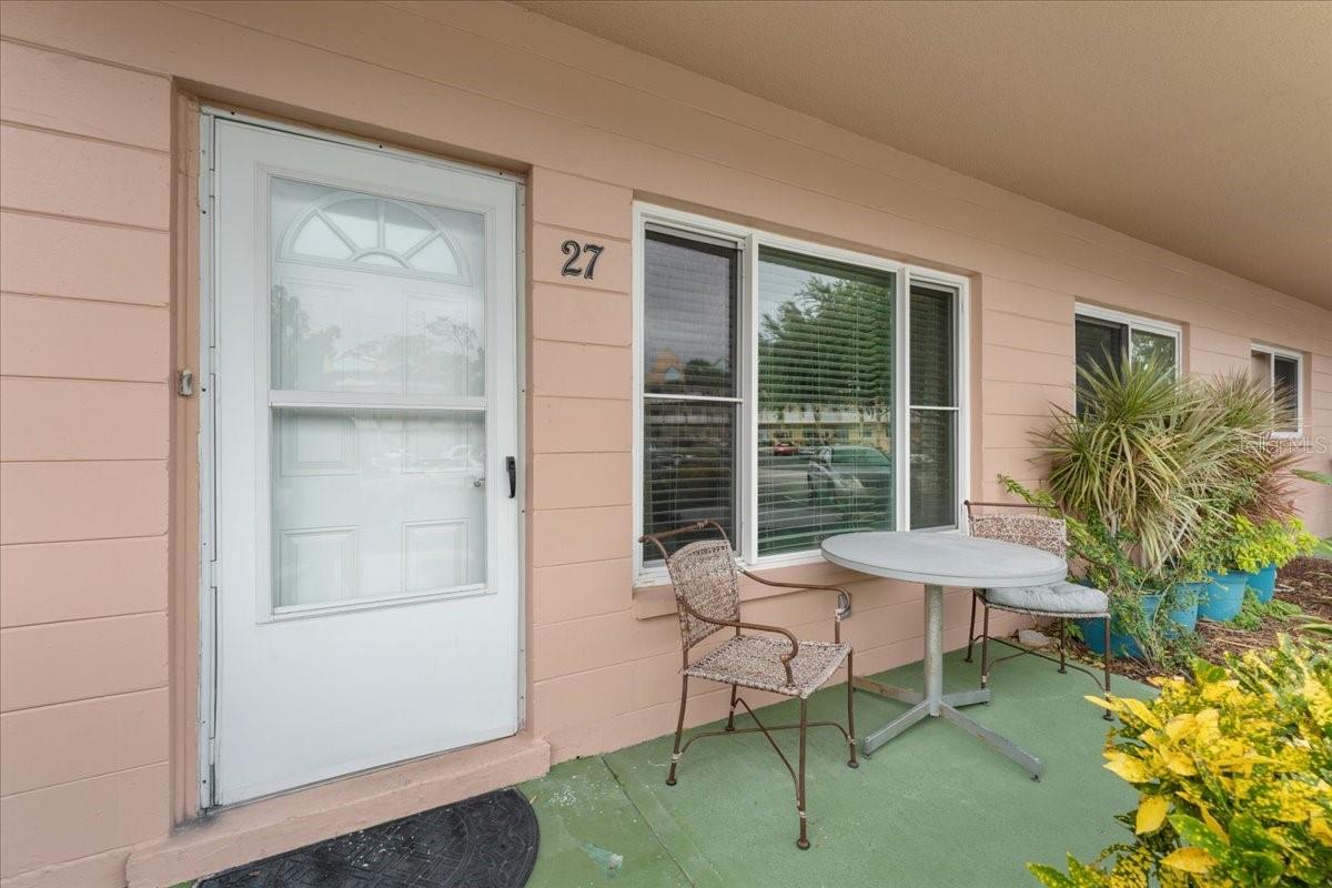 ON TOP OF THE WORLD - Residential