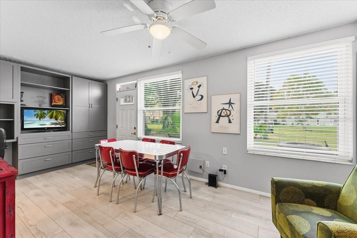 ON TOP OF THE WORLD - Residential