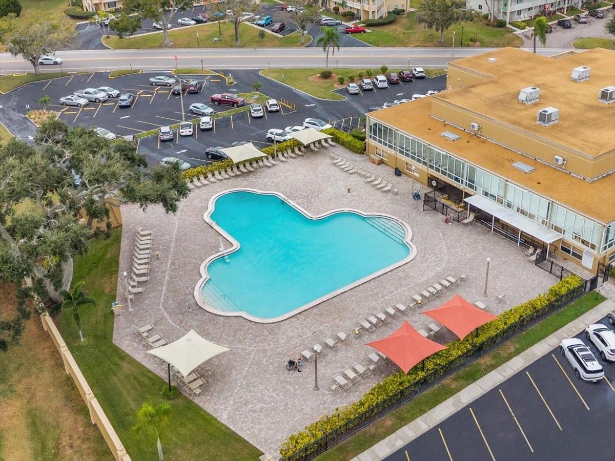 ON TOP OF THE WORLD - Residential