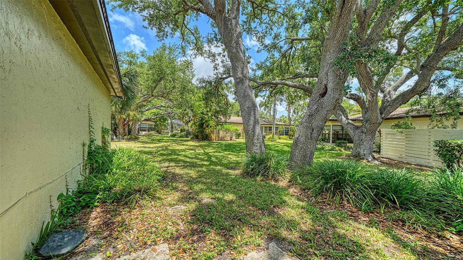WOODSIDE VILLAGE EAST - Residential