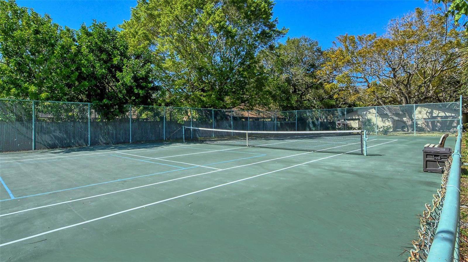WOODSIDE VILLAGE EAST - Residential