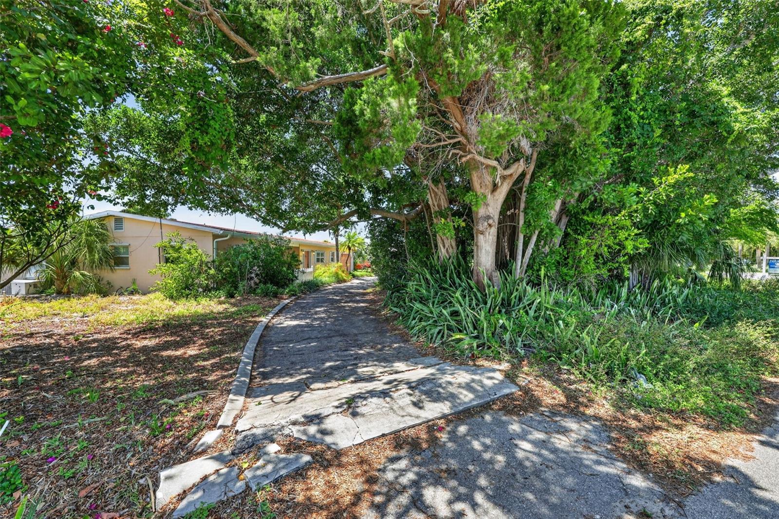 AQUALANE ESTATES 2ND - Residential