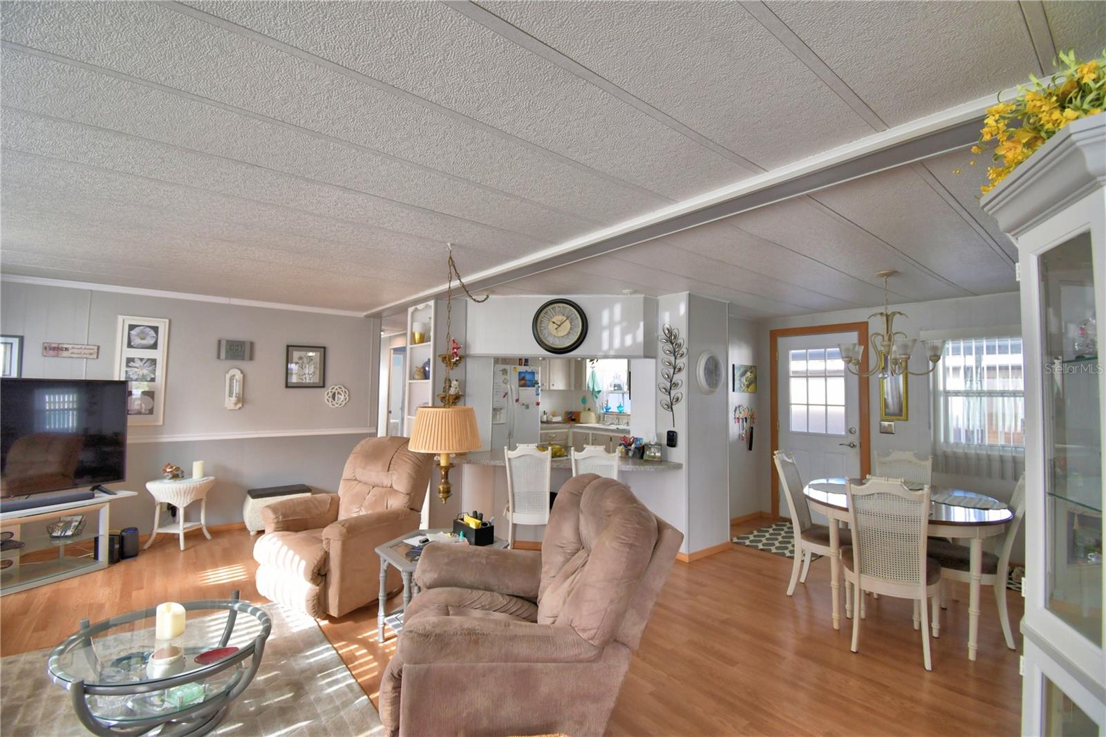 ARIANA SHORES MHP - Residential