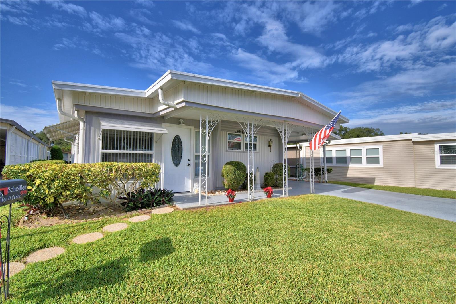 ARIANA SHORES MHP - Residential