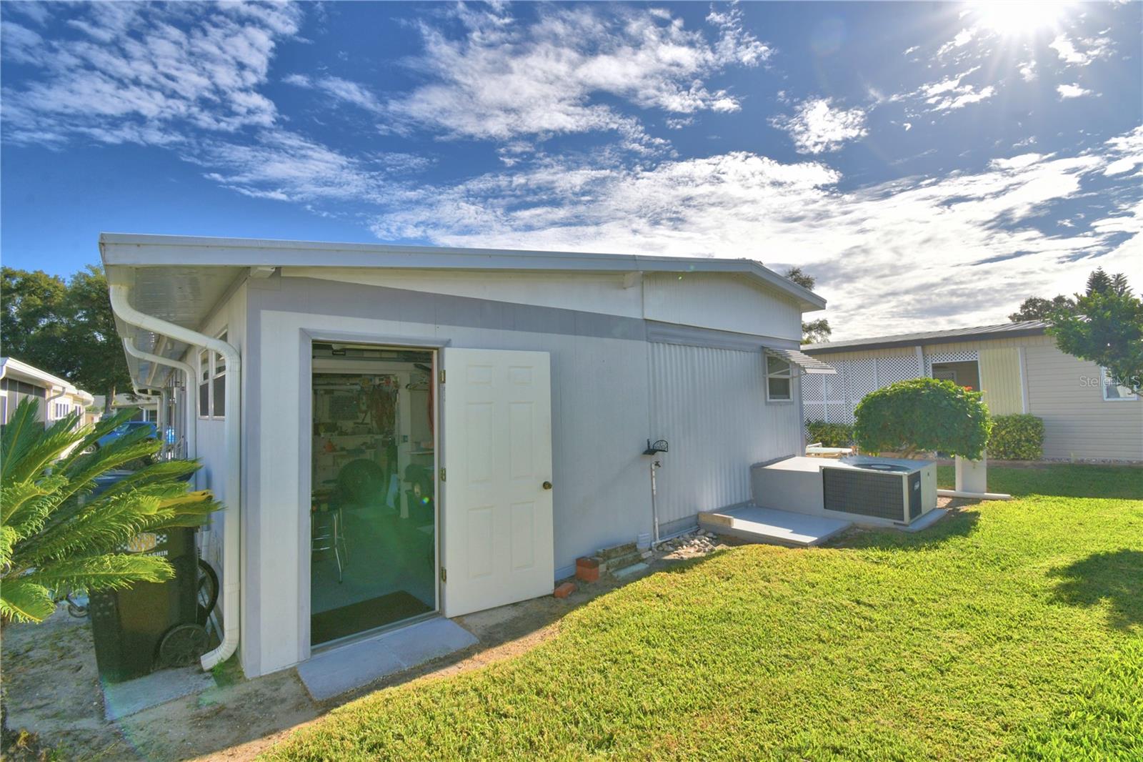 ARIANA SHORES MHP - Residential