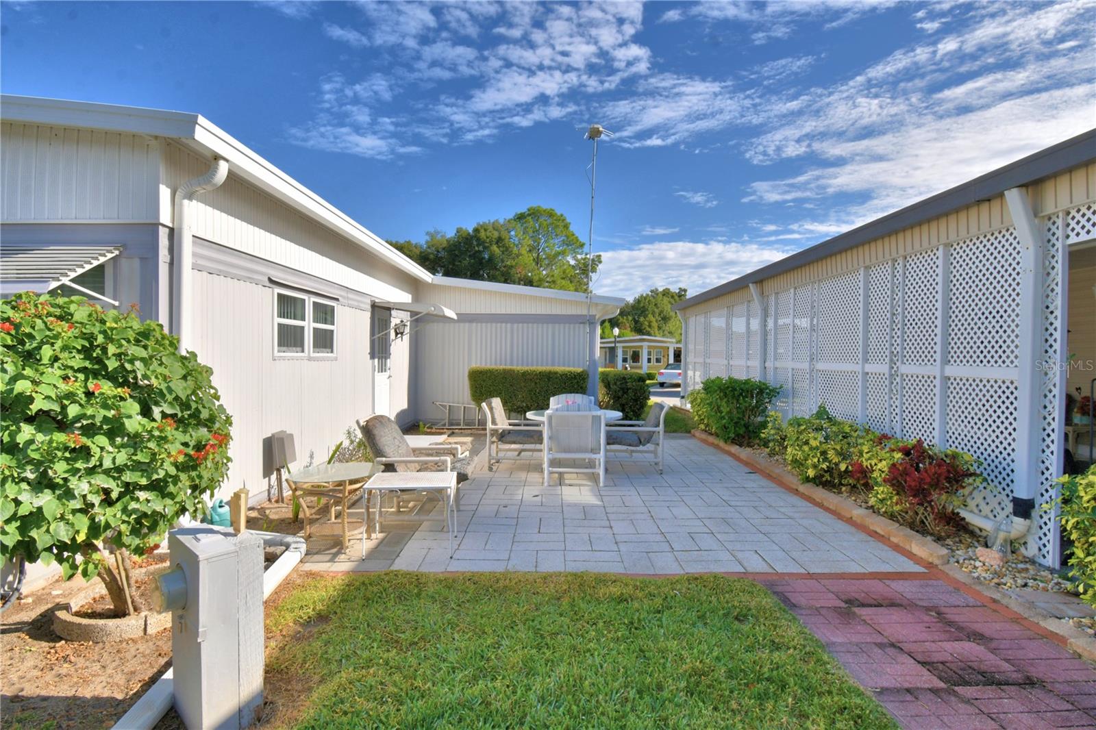 ARIANA SHORES MHP - Residential