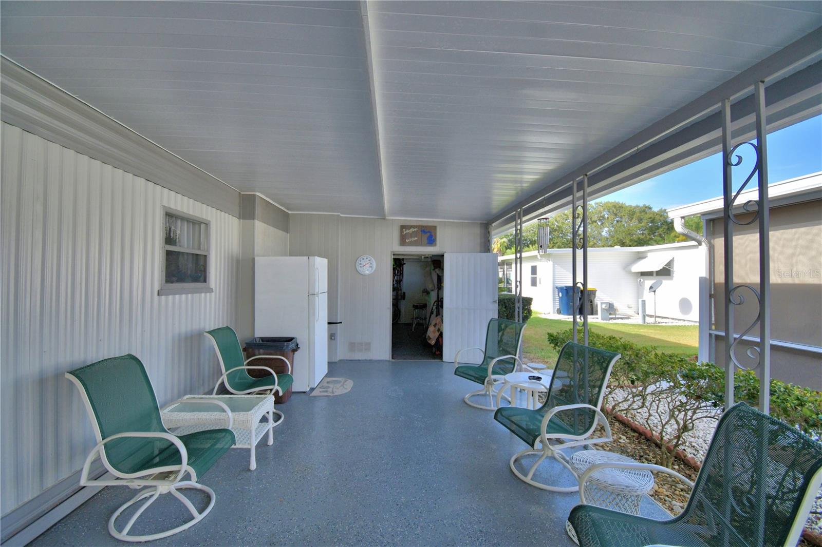 ARIANA SHORES MHP - Residential