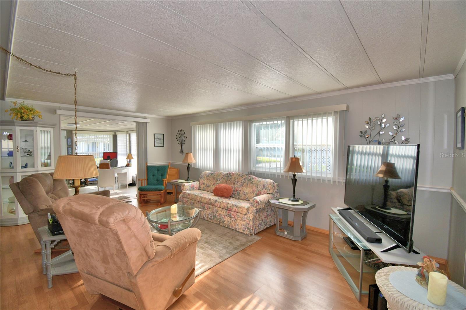 ARIANA SHORES MHP - Residential