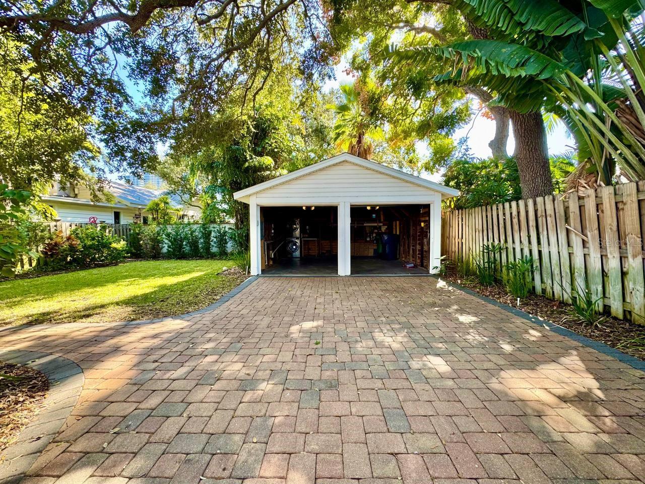 PALMA CEIA PARK - Residential Lease