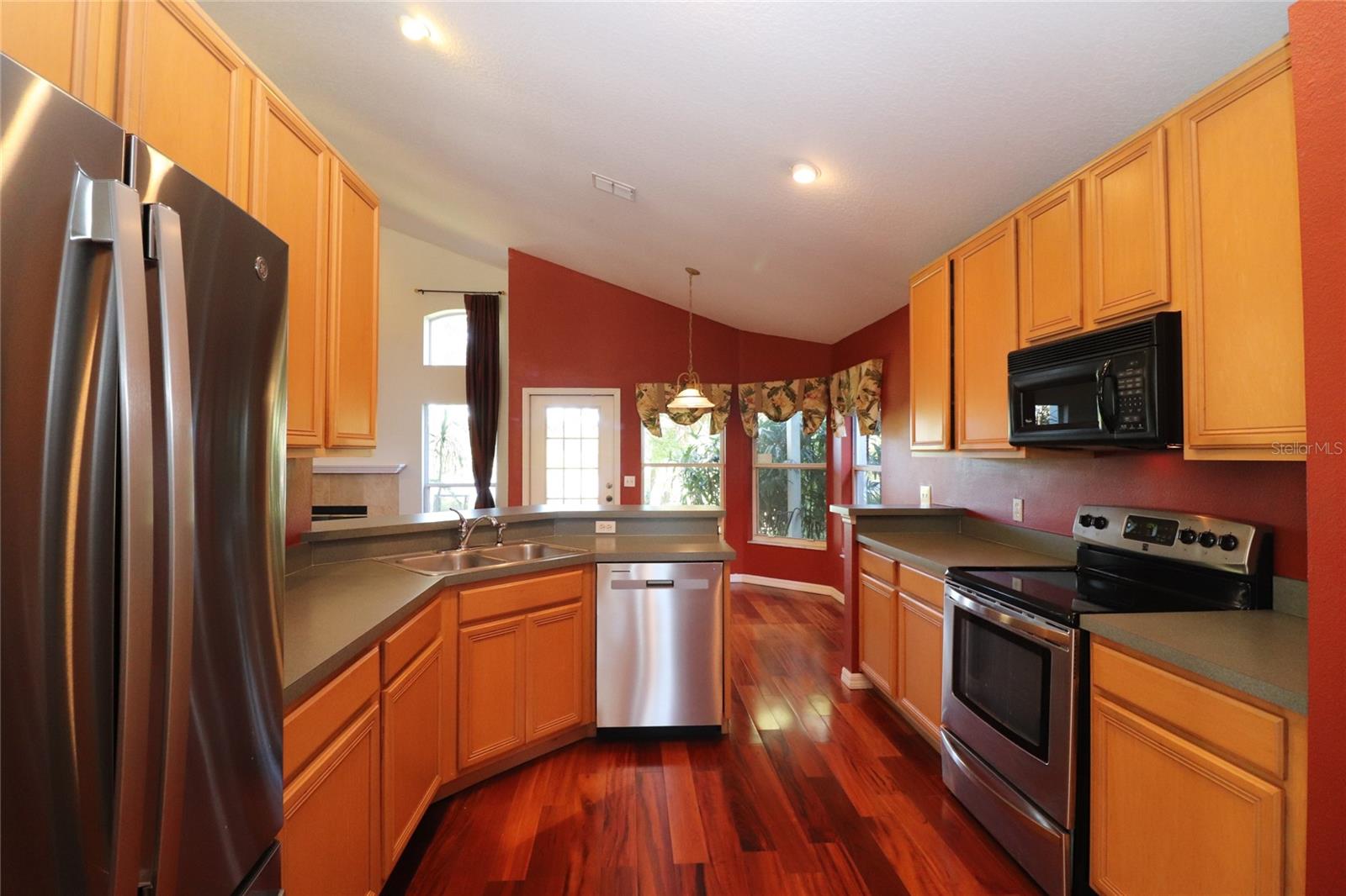 LONGWOOD PLANTATION - Residential Lease