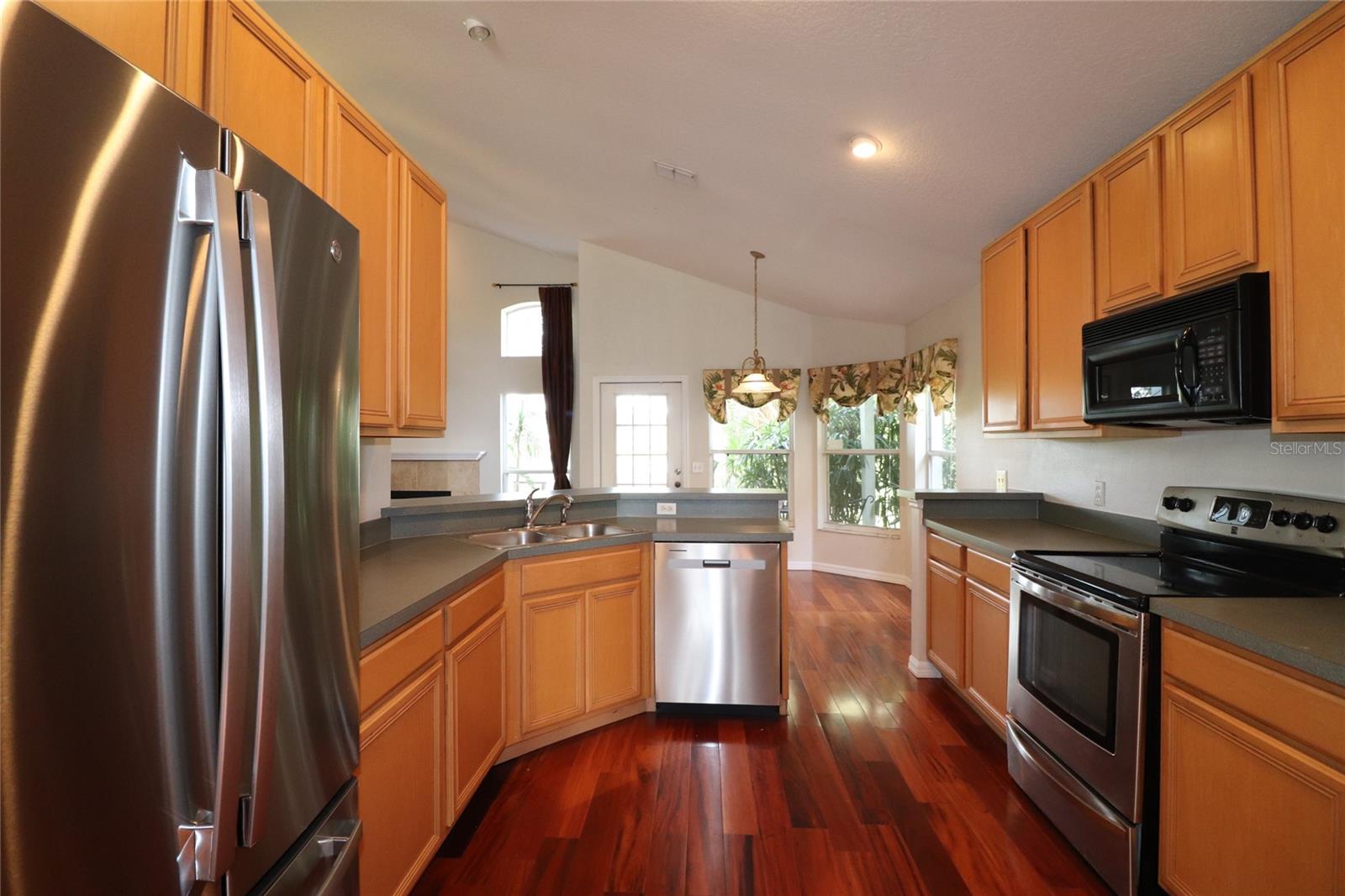 LONGWOOD PLANTATION - Residential Lease