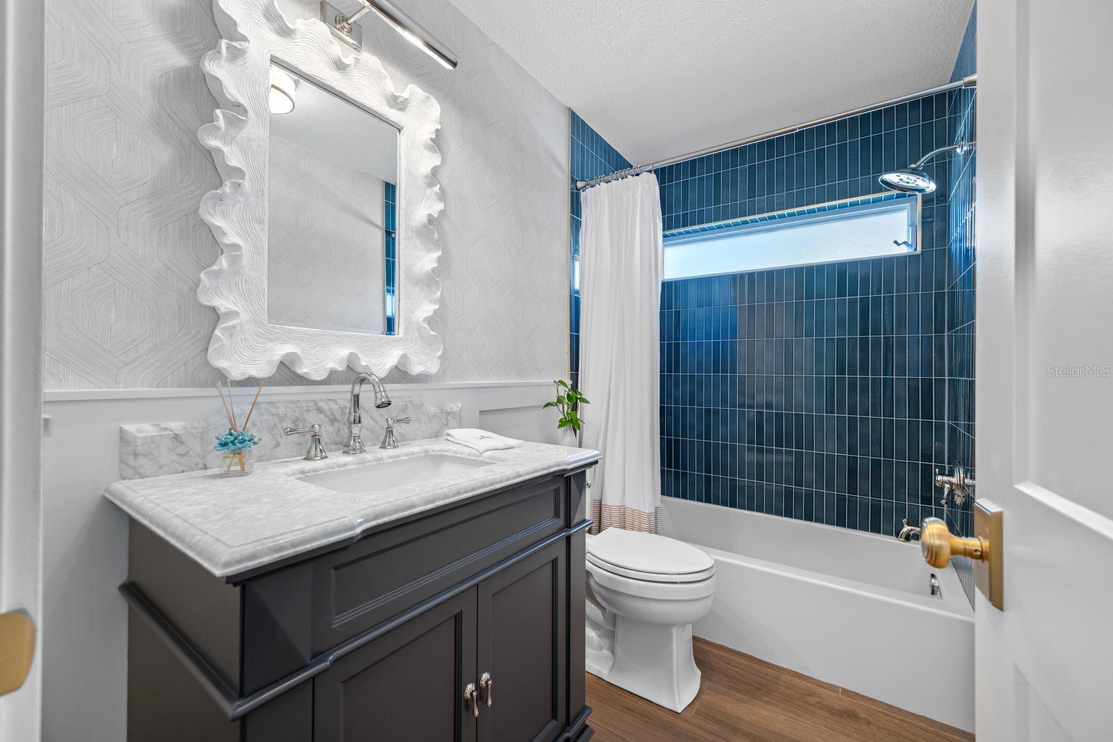 BAYWOOD SHORES - Residential