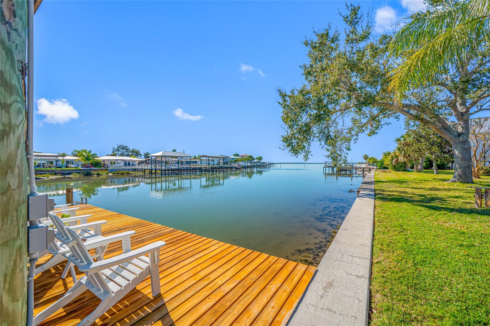 BAYWOOD SHORES - Residential