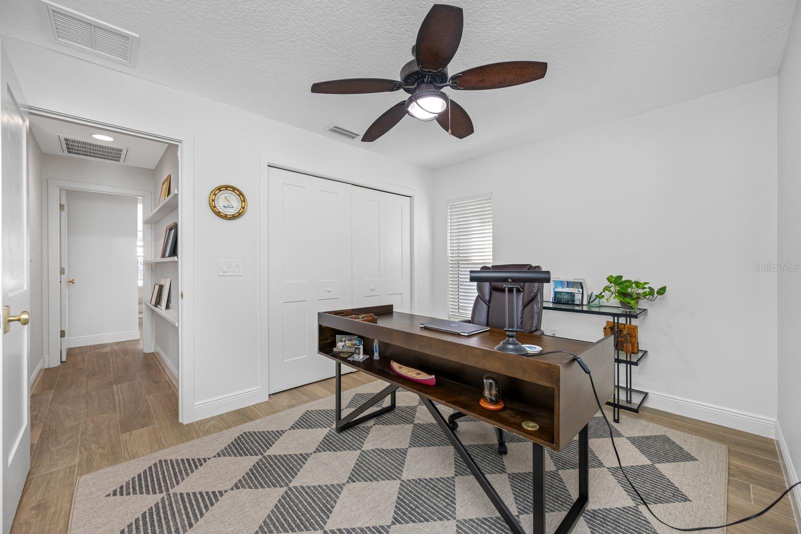 BAYWOOD SHORES - Residential