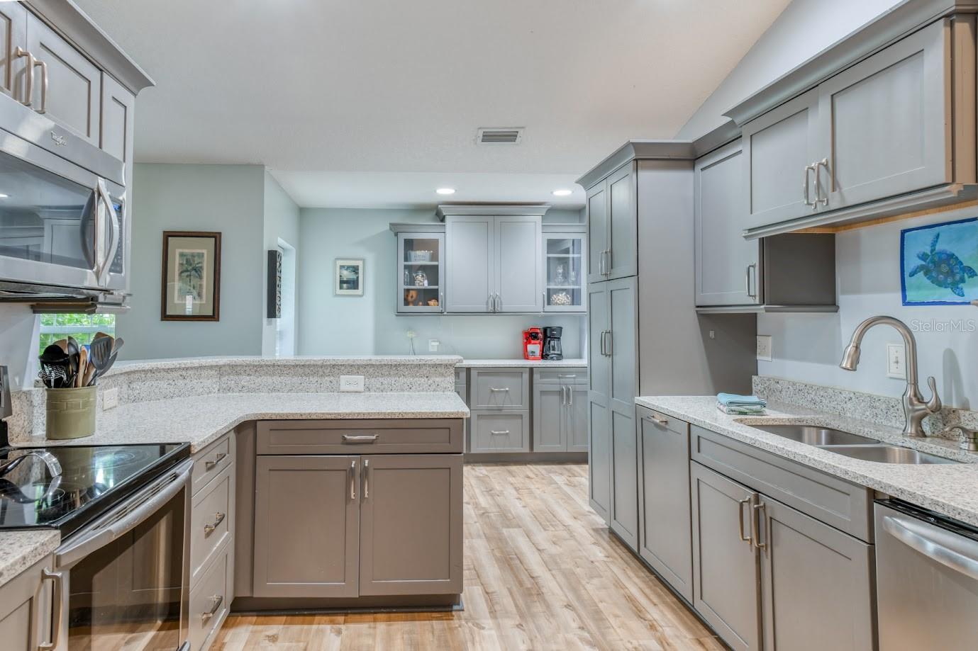 08-98 WINDSWEPT ACRES - Residential