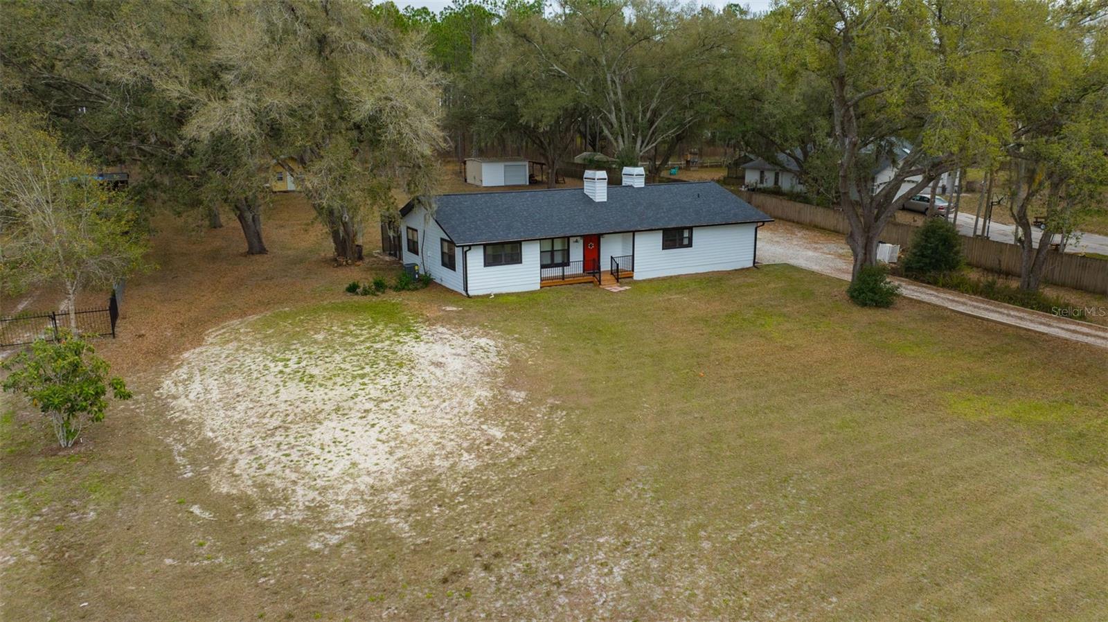 KNOLLWOOD ACRES - Residential